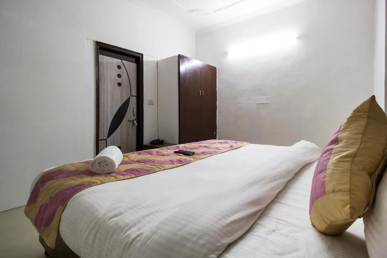 Stay Villa At Delhi Airport 뉴델리